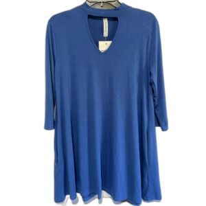 NWT women’s Silver Steer tunic top  Size S. Blue